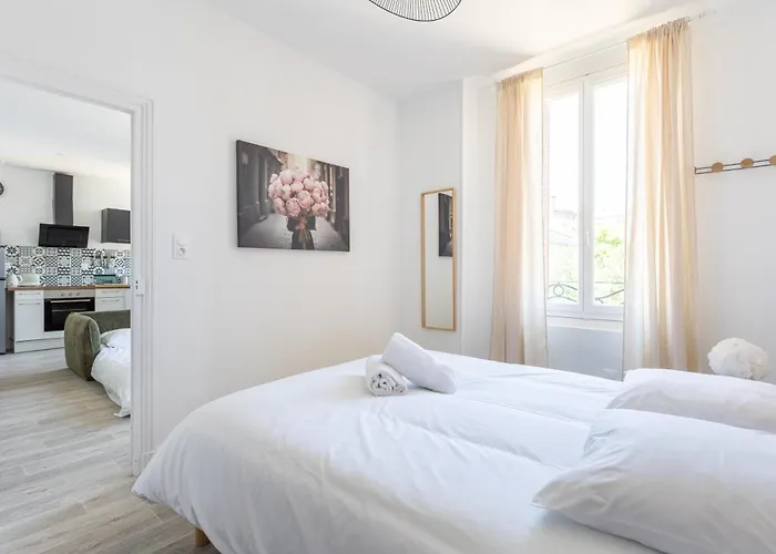 Curie 1er - Cosy & Calme A 5 Min De La Gare Appartement *